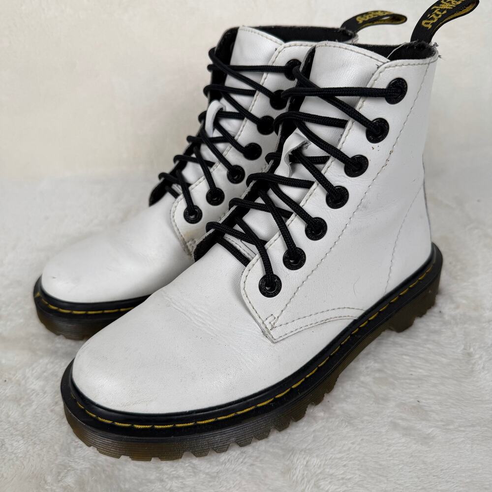 Dr Martens Luana Women's Size 5 White Leather Air Wair Lace Up Combat Boots